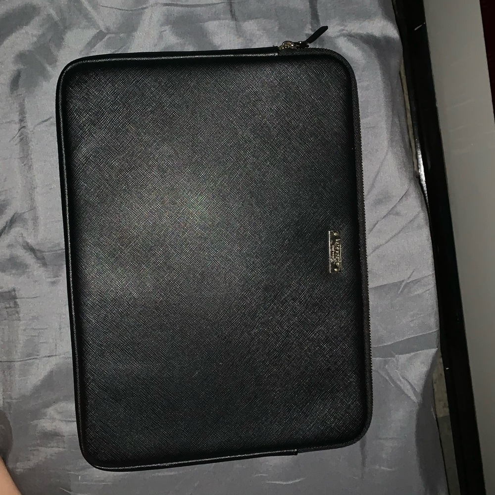 Kate Spade black laptop case! For 13 inch MacBook!